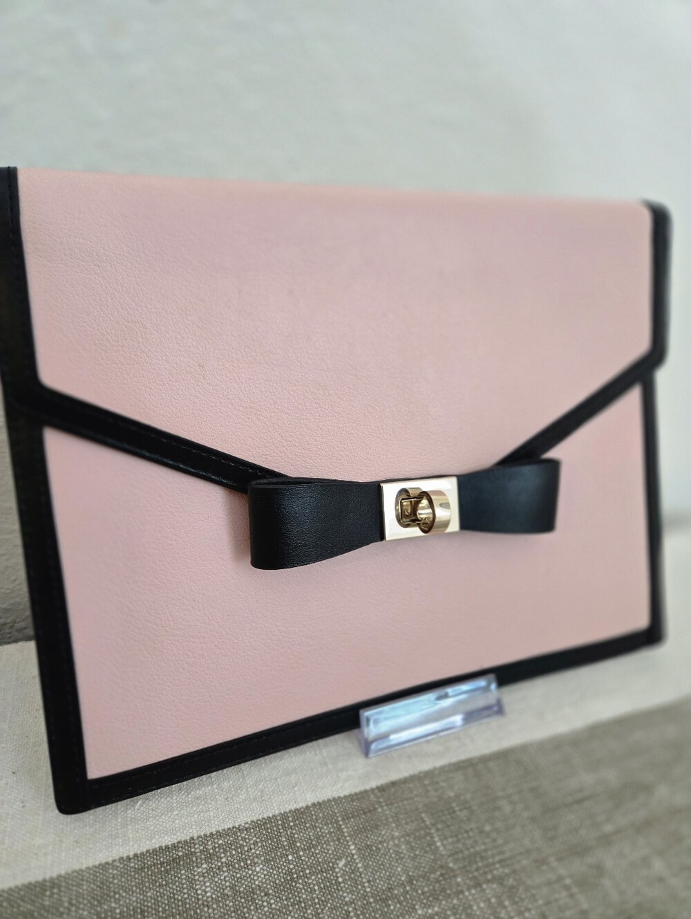 Kate Spade Turnlock Envelope Bow Clutch - Picture 3 of 8